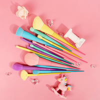 Dreaming of Unicorns - 17 Piece Pastel Makeup Brush Set [docolor]